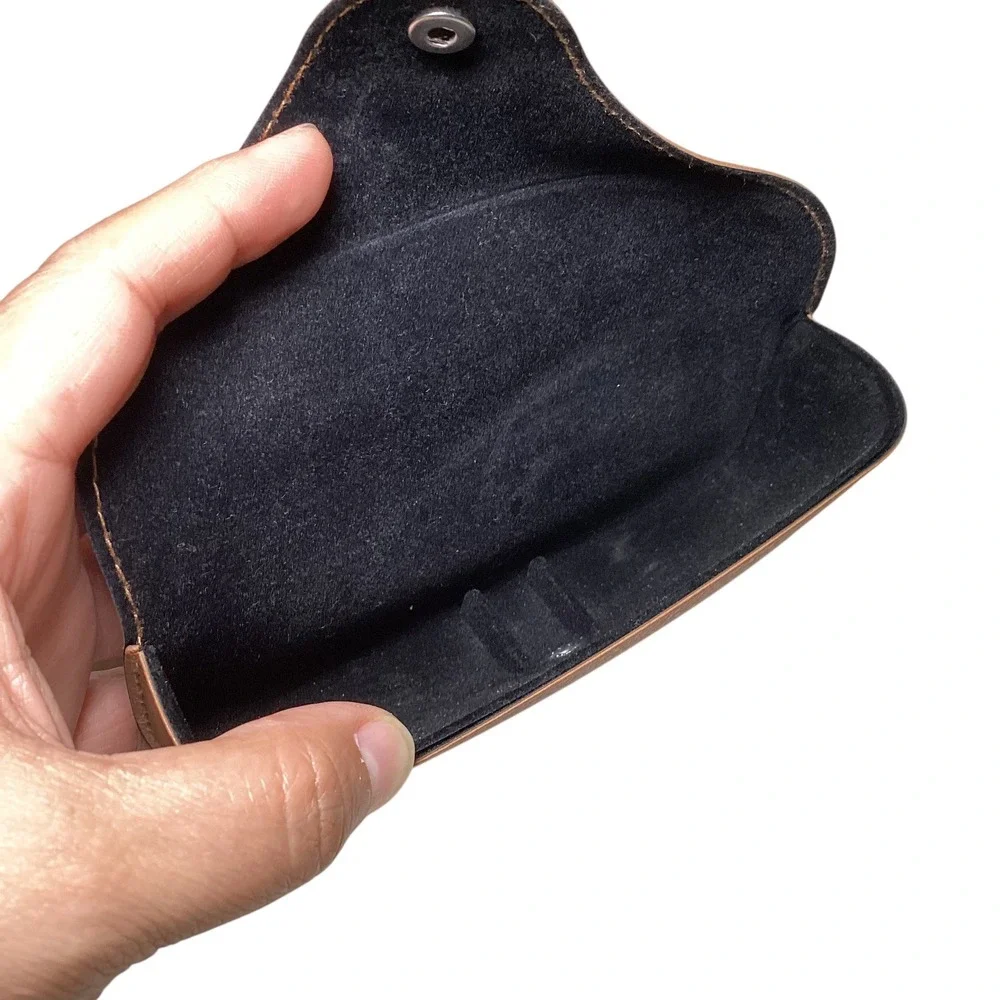 Ray-Ban Brown Pebble Grain Sunglasses Case Bundle of 2 Snap Closure Luxottica